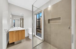 17 Cubbie Way, Clyde North, Vic 3978