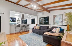 27 View Crescent, Arana Hills, Qld 4054