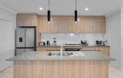11 Atlantic Place, Pallara, Qld 4110