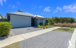 8 Rainier Road, Hilbert, WA 6112