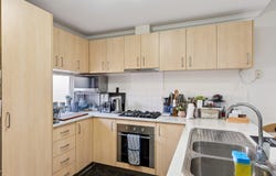 3 Spartan Lane, Tapping, WA 6065