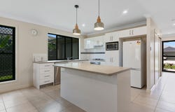 14 Admiralty Crescent, Lawnton, Qld 4501