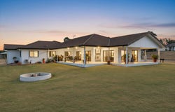 1 Mountain View Drive, Adare, Qld 4343