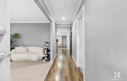 18 Hilda Drive, Brookfield, Vic 3338