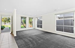 18 Swamphen Drive, Leopold, Vic 3224