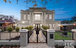 5 Milloo Crescent, Mount Waverley, Vic 3149
