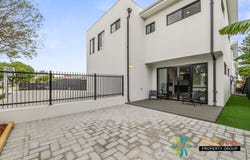 11 Bungaree Road, Wilson, WA 6107