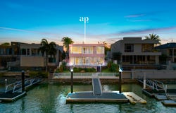 48 Amalfi Drive, Isle Of Capri, Qld 4217