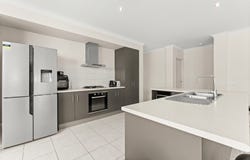 192 Sandhurst Boulevard, Sandhurst, Vic 3977