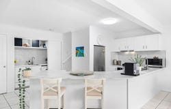 2/215 Creek Road, Mount Gravatt East, Qld 4122