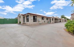 8-10 Link Street, North Toowoomba, Qld 4350