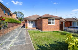 5 Morotai Avenue, Riverwood, NSW 2210