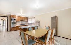 21 Christopher Crescent, Tullamarine, Vic 3043