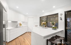 17 Purdie Place, Forest Lake, Qld 4078