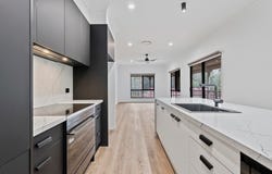 9-11 The Oval Drive, Mount Nathan, Qld 4211