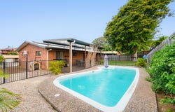 13 Aquarius Street, Clinton, Qld 4680
