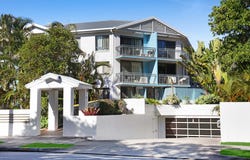 11/10-16 Genoa Street, Surfers Paradise, Qld 4217