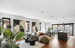 1/80 Alston Court, Thornbury, Vic 3071