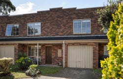 2/161 Nepean Highway, Seaford, Vic 3198