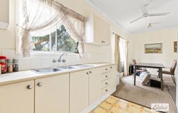 12 Pryor Place, Emerald, Qld 4720