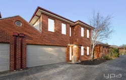 2/11 Parker Street, Werribee, Vic 3030