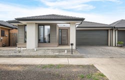 7 Beaumont Ave, Charlemont, Vic 3217