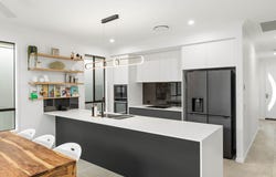 272/8 Halycon Way, Logan Reserve, Qld 4133