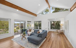 1 Seacres Close, Wadalba, NSW 2259