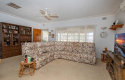 2 Kanangra Street, Cowra, NSW 2794