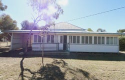 73 Bowen Street, Roma, Qld 4455
