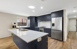 23 Kinglake Crescent, Craigieburn, Vic 3064