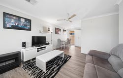 32/15 Mereworth Way, Marangaroo, WA 6064