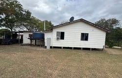 10 Dee Rd, Bouldercombe, Qld 4702