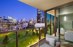 602/1 Point Park Crescent, Docklands, Vic 3008