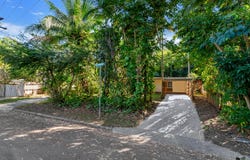 42 Mimosa Street, Holloways Beach, Qld 4878
