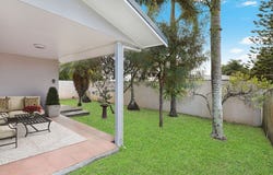 14 Kambora Street, Warana, Qld 4575