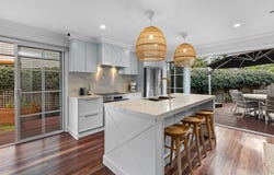 2/42 Evandale Crescent, Miami, Qld 4220