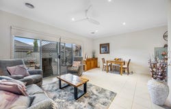 4/12 Rodney Street, Gisborne, Vic 3437