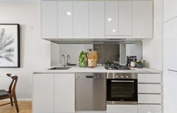 215/21 Queen Street, Blackburn North, Vic 3130