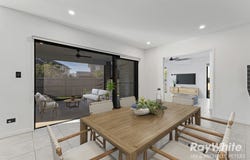 10 Compass Way, Newport, Qld 4020