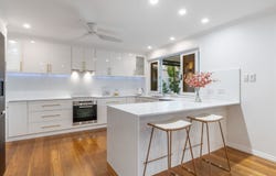 3 Village Low Road, Benowa Waters, Qld 4217