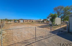 5 Richardson Road, Mount Isa, Qld 4825