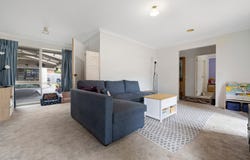 10 Bronhill Court, Cranbourne West, Vic 3977