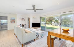 3 Essendene Road, Shoal Bay, NSW 2315