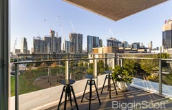 302/81 South Wharf Drive, Docklands, Vic 3008