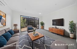 6 Olsen Walk, Mill Park, Vic 3082