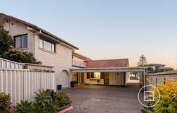 29 Allambi Avenue, Broadbeach Waters, Qld 4218