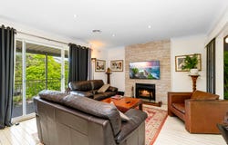 2 Falcon Place, Kooringal, NSW 2650