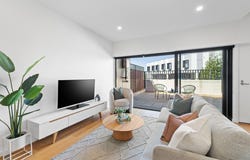 22 Sharp Circuit, Mill Park, Vic 3082