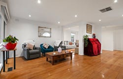 6 Phar Lap Close, Mill Park, Vic 3082